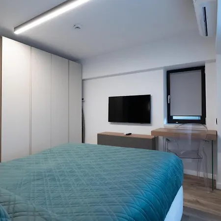 Novos Luxury