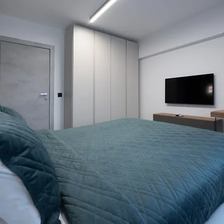 Novos Luxury ホテル 5*