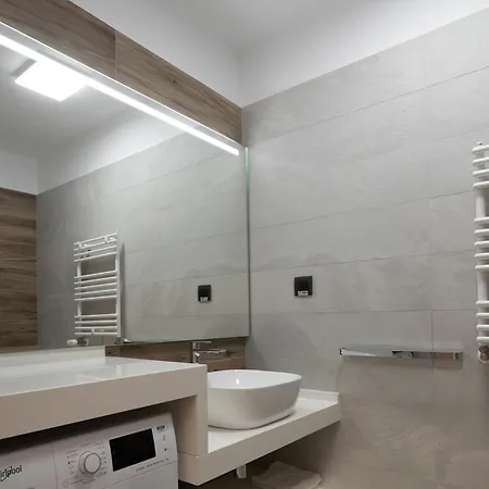 Novos Luxury