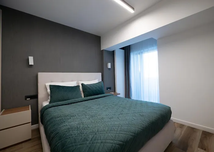 Novos Luxury Otel Bükreş