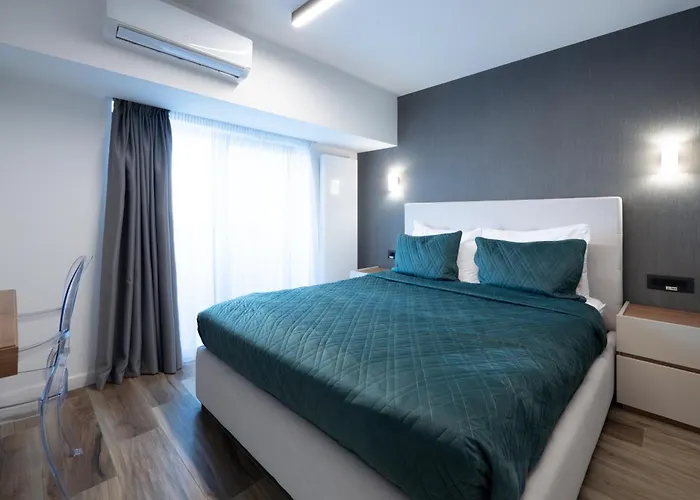 Novos Luxury Otel