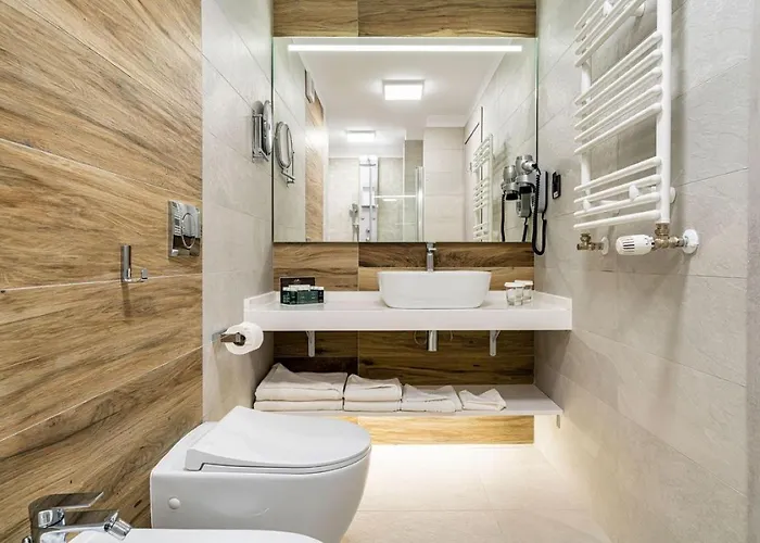 Otel Novos Luxury Bükreş