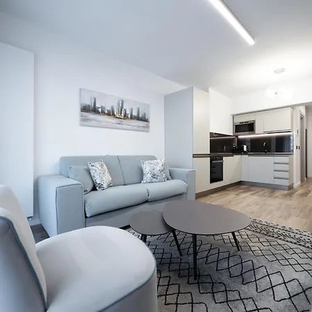 Novos Luxury Bukareszt