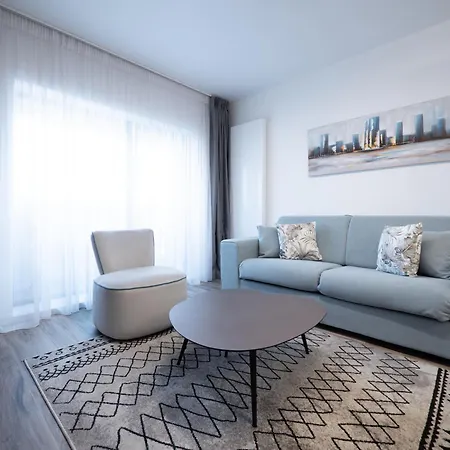 Novos Luxury 5* Bukarest