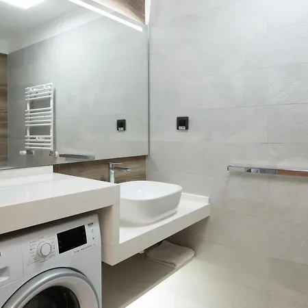 Novos Luxury Szálloda Bukarest