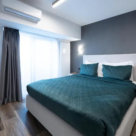 Novos Luxury Szálloda