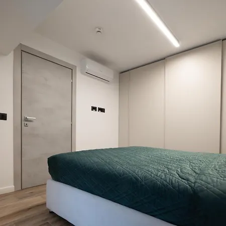 Novos Luxury Szálloda Bukarest