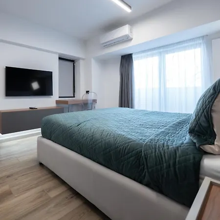 Novos Luxury Szálloda