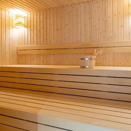 Novos Luxury Szálloda 5*