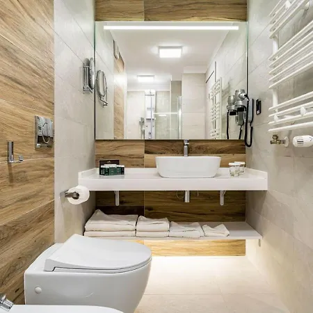Отель Novos Luxury Бухарест
