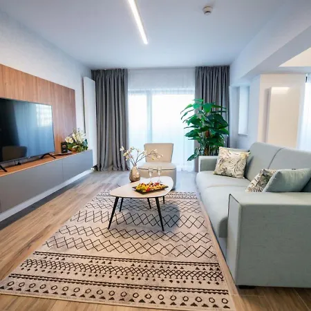Отель Novos Luxury