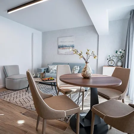 Novos Luxury Szálloda 5*