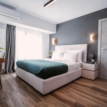 Novos Luxury 5* Bukareszt