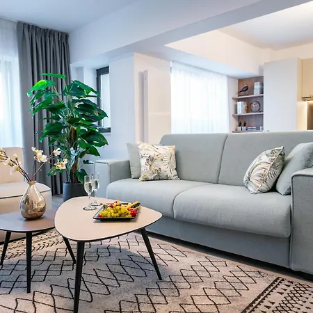 Novos Luxury Szálloda Bukarest