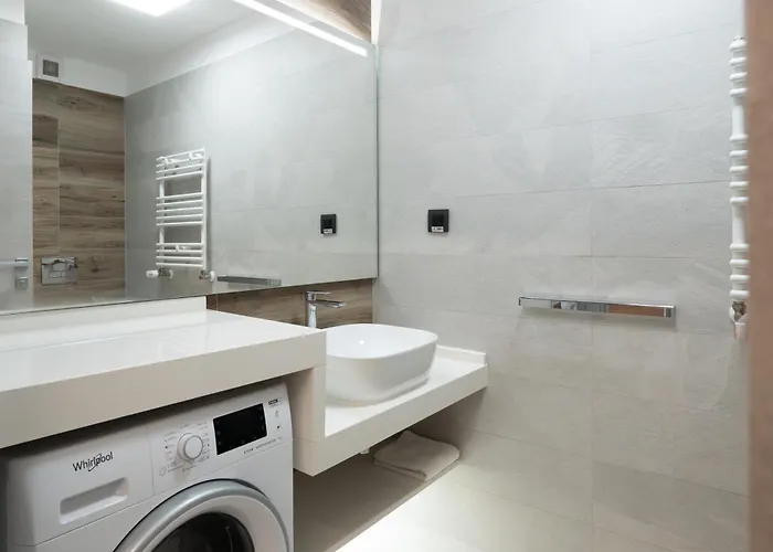 Novos Luxury فندق بوخارست