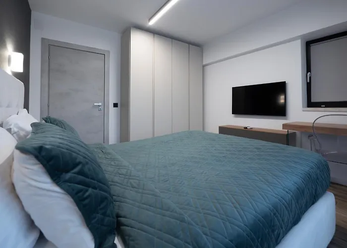 Novos Luxury فندق 5*