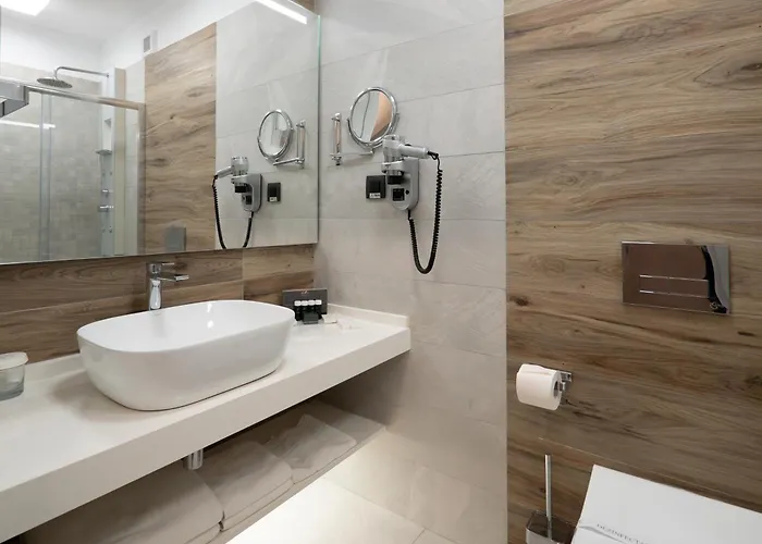 Novos Luxury Boekarest