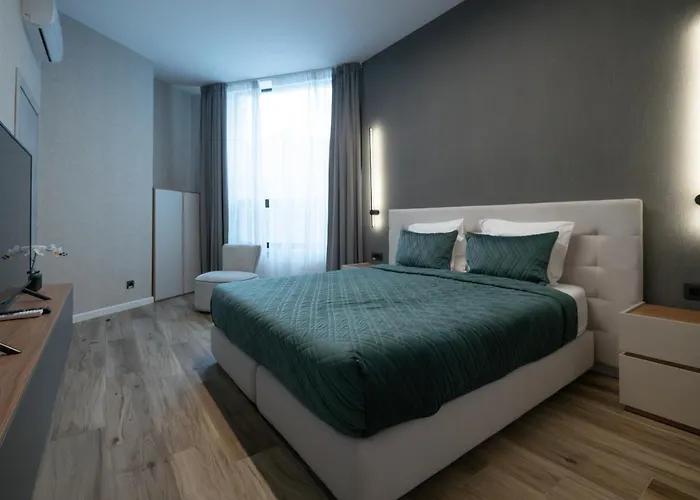 Novos Luxury فندق بوخارست