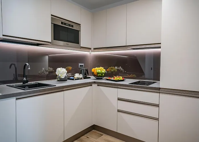 Novos Luxury 5* Βουκουρέστι