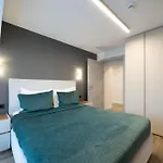 Novos Luxury