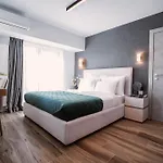 Novos Luxury 5* بوخارست