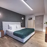 Novos Luxury فندق 5*