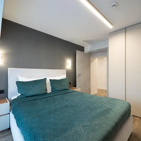 Novos Luxury