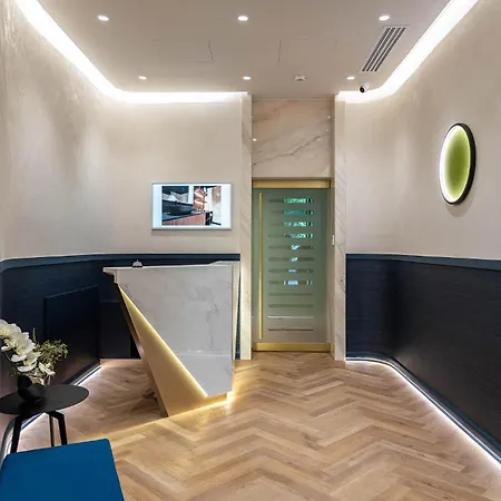 Novos Luxury 5* بوخارست