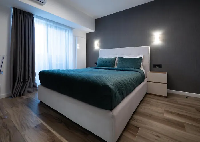Novos Luxury Отель