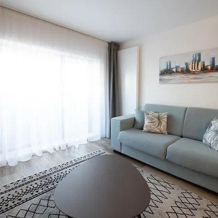 Novos Luxury 布加勒斯特