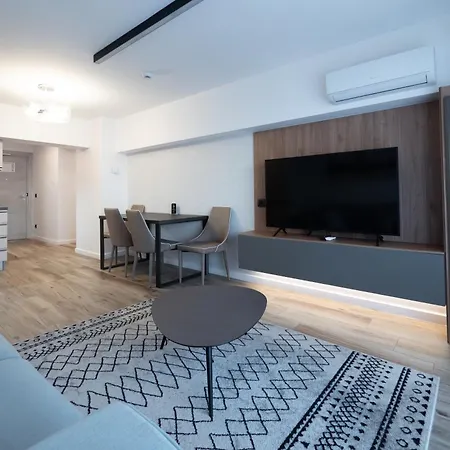 Novos Luxury 5* 布加勒斯特